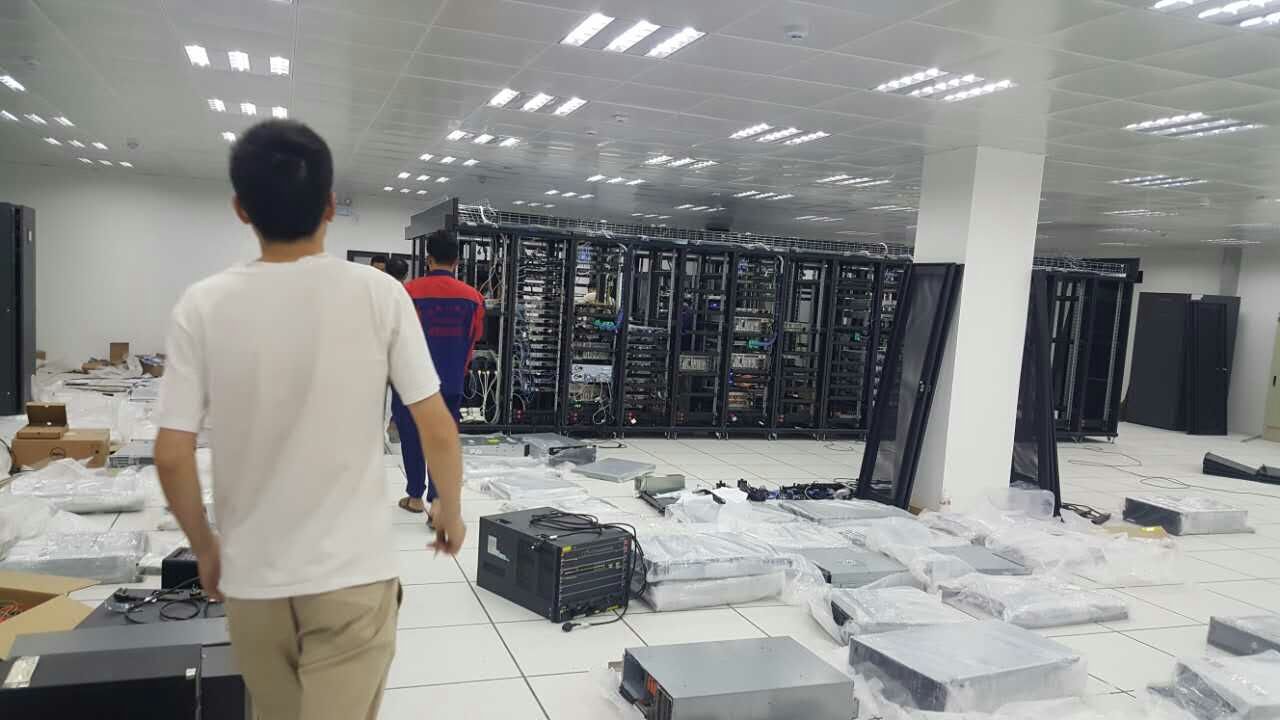 杭州搬家設備打包現(xiàn)場