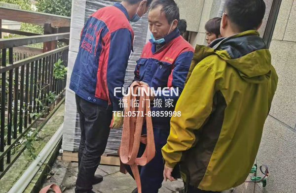 杭州蕭山區(qū)別墅集成空調(diào)搬運案例